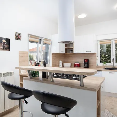 Papillon - Ausgestattete Ferienoase * Pula