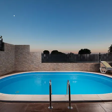 Papillon - Ausgestattete Ferienoase Pula