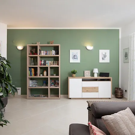 Villa Papillon - Ausgestattete Ferienoase Pula