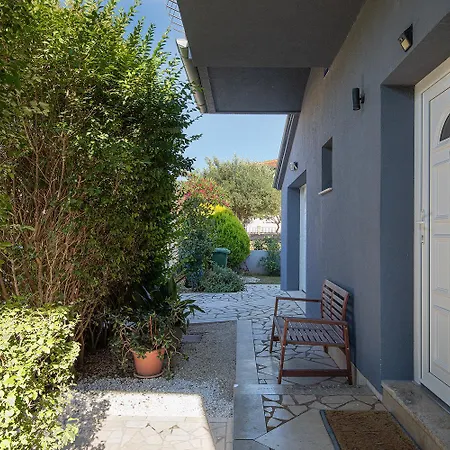 Papillon - Ausgestattete Ferienoase Villa *