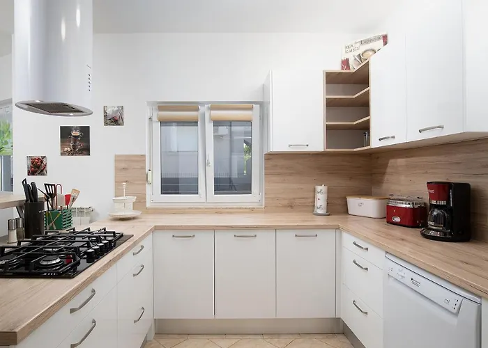 Papillon - Ausgestattete Ferienoase Villa *