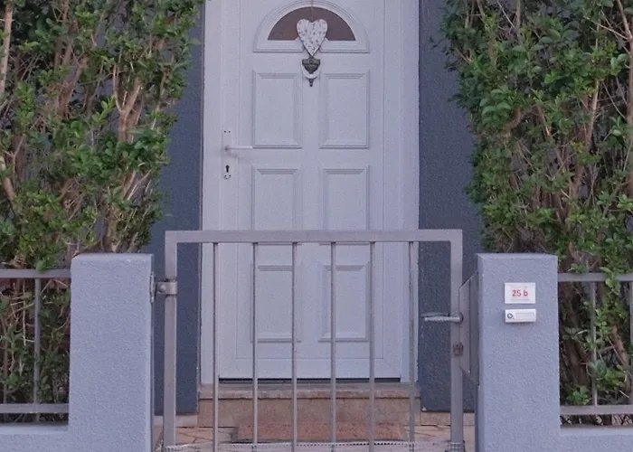 Papillon - Ausgestattete Ferienoase Pula