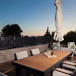 Papillon - Ausgestattete Ferienoase Vila